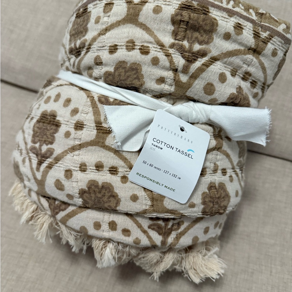 Pottery Barn Jete Cotton Tassel Throw - Brown and Cream
